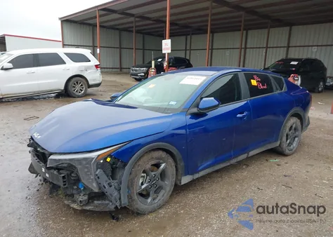 2025 Kia K4 Lxs из США, поврежденный, VIN 3KPFT4DE4SE014816